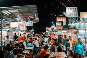 Sådan navigerer du sikkert igennem Singapores madmarkeder